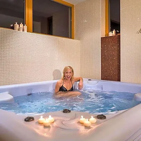 Aparthotel Smrekowa Polana & 4*
