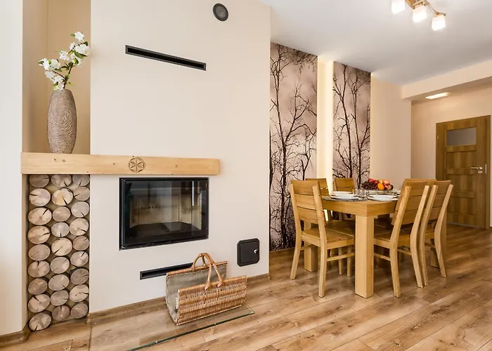 Smrekowa Polana & 4*